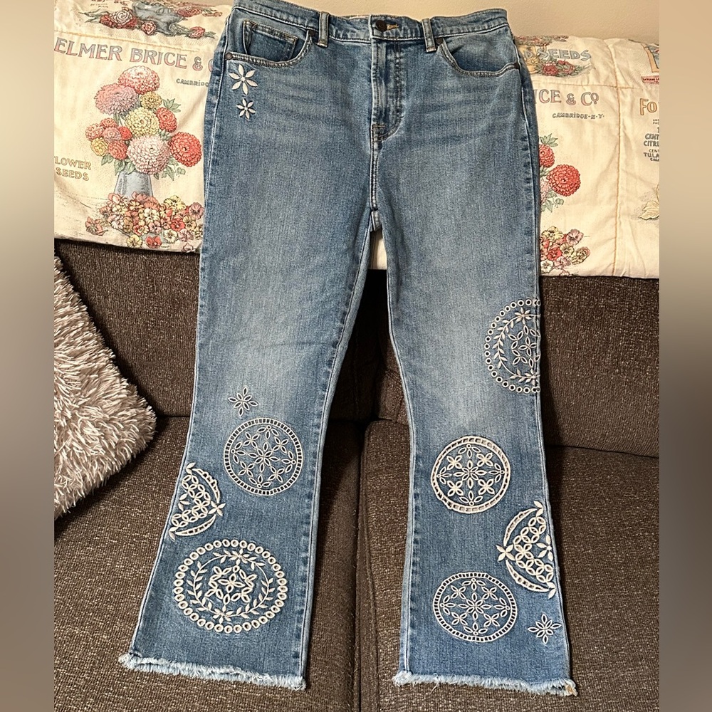 Johnny Was, Cropped Baby Boot, 27, Mid Rise, Slim Fit, Stretch. Perfect!